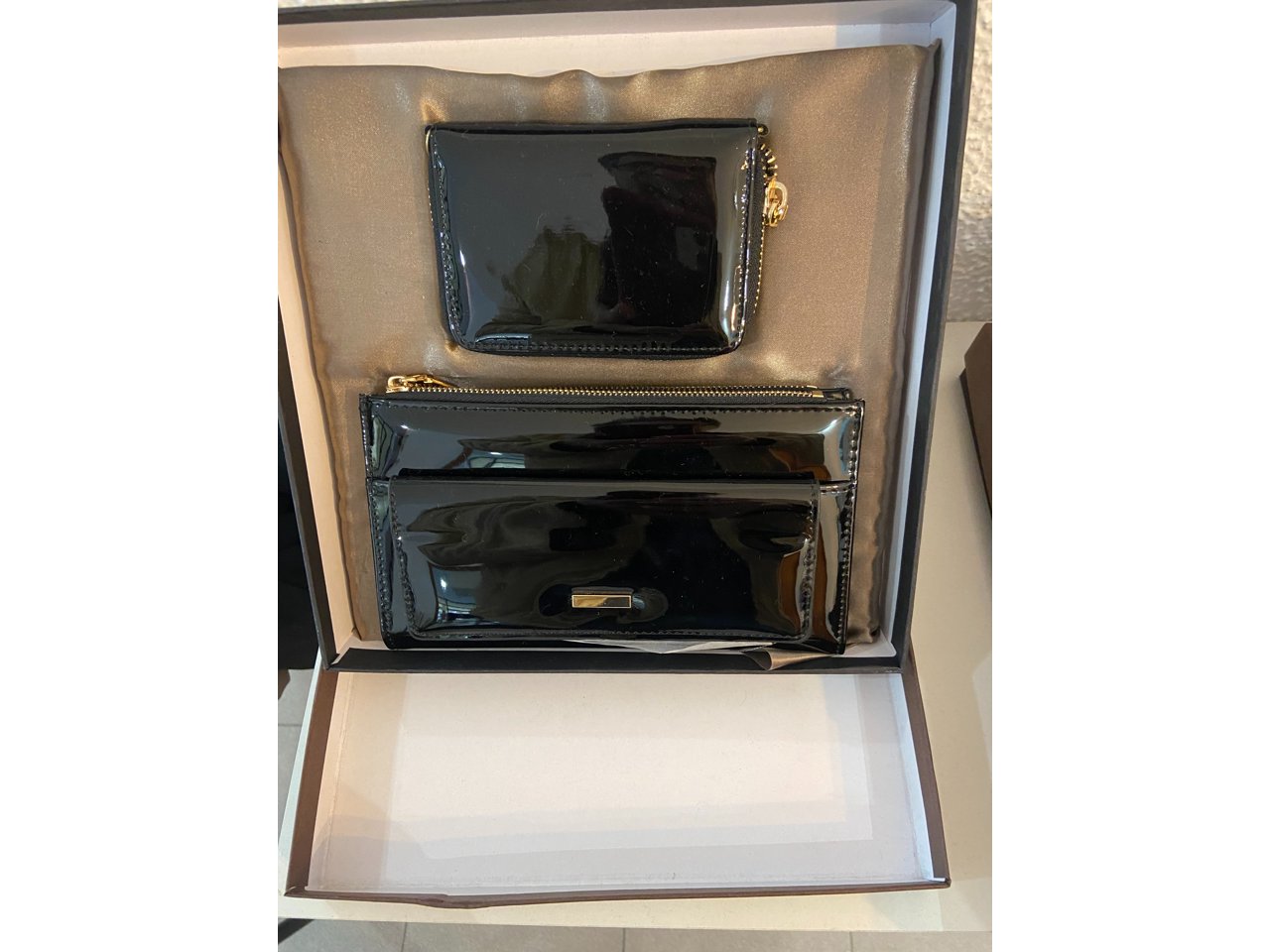 Carteira porta documentos e porta moedas