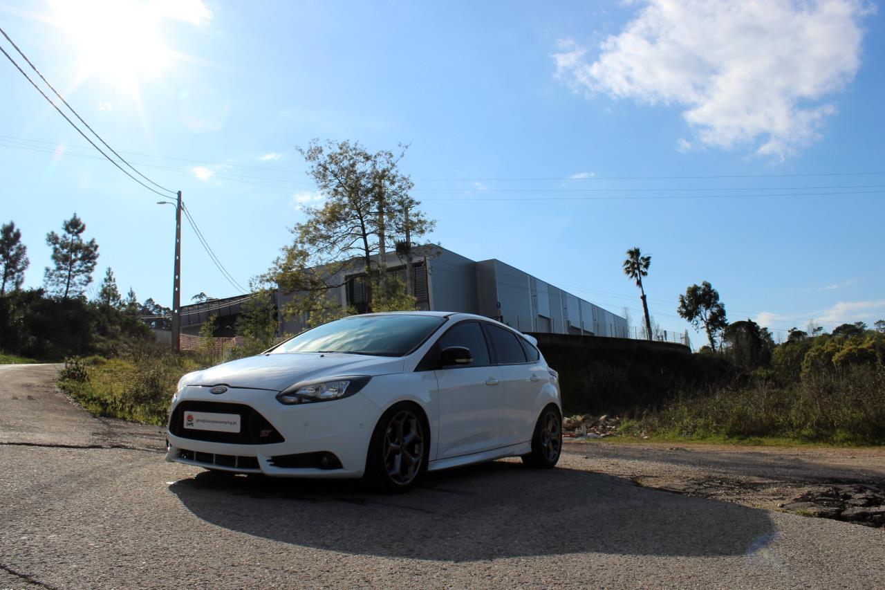 Ford Focus ST LINE