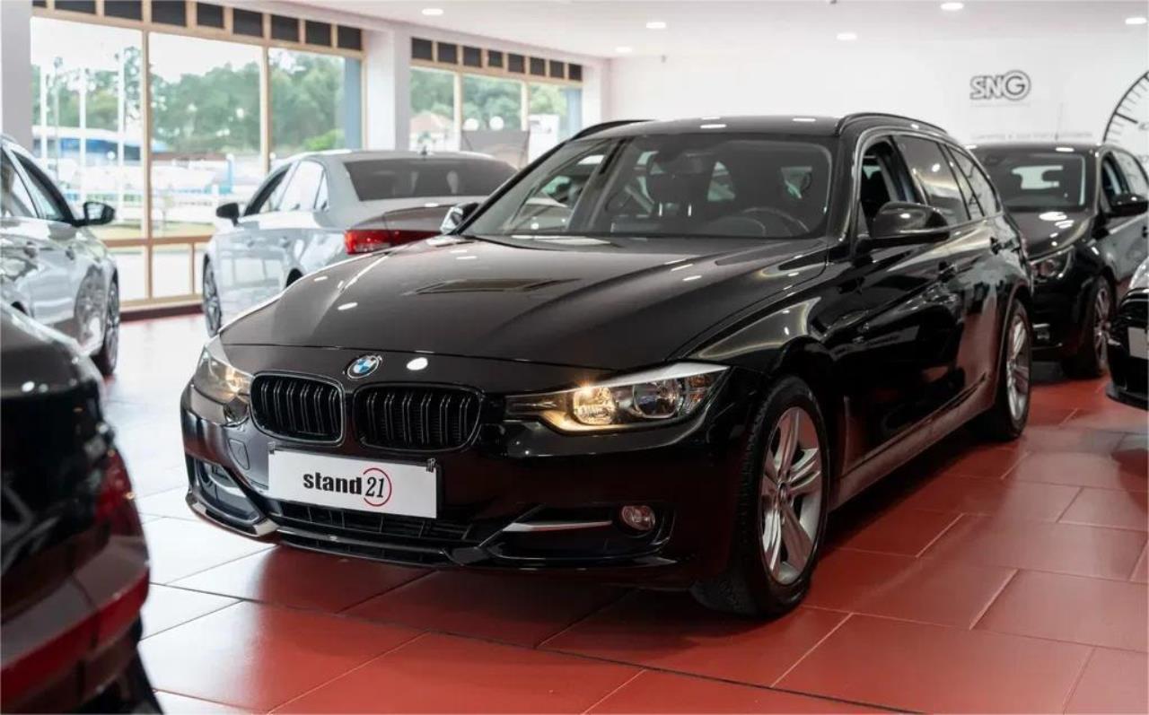 BMW 320 d Touring xDrive Sport Line