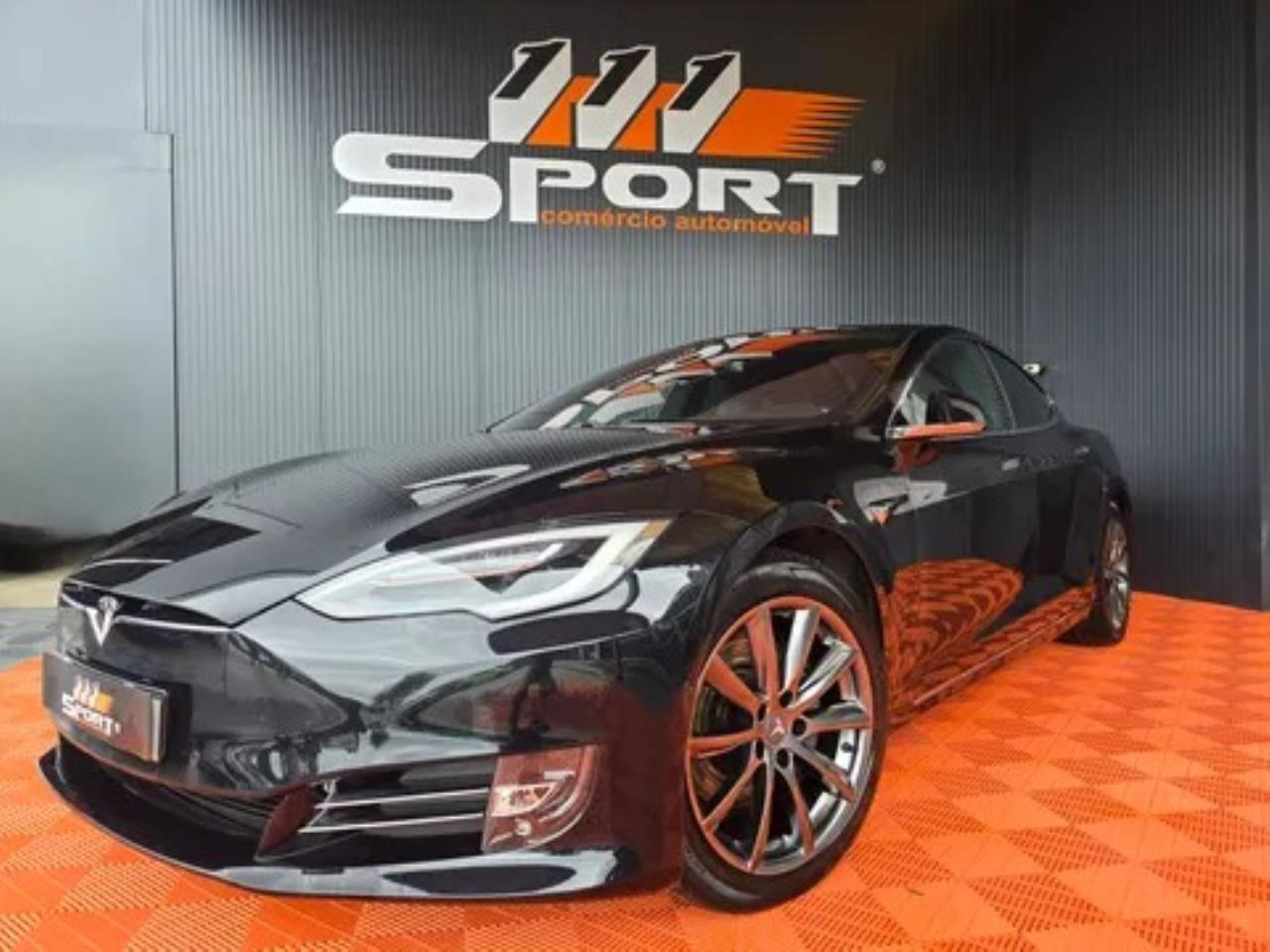 Tesla Model S 100